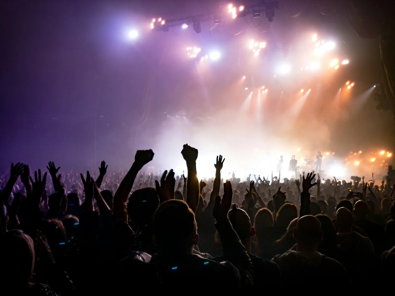 Packed Club — Post: 75,000 AI tracks a day will not move a dancefloor